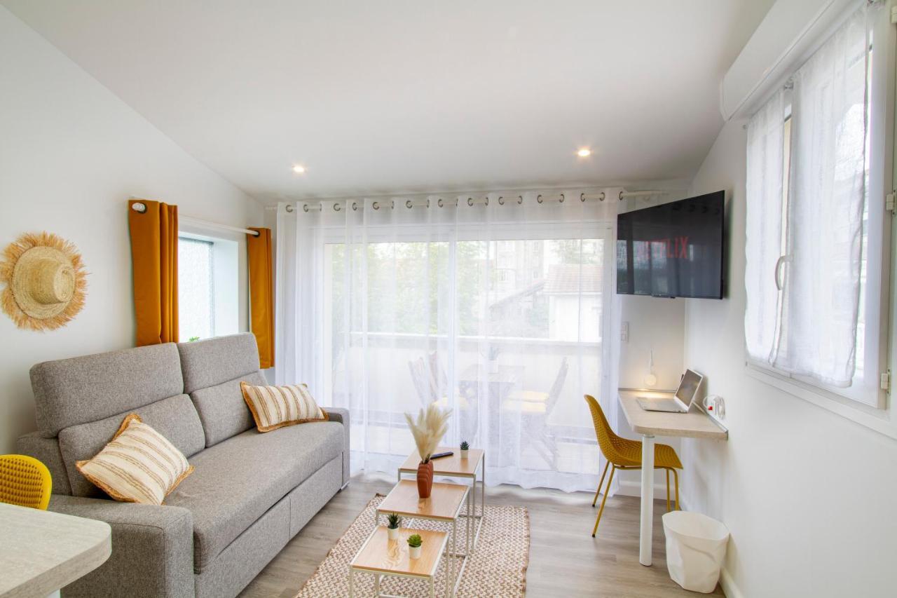 Soleil D'Ete - Netflix & Wifi - Balcon - Climatisation - Parking Gratuit - Check-In 24H24 - Emplacement Velos - Goodmarning Châlons-en-Champagne Eksteriør bilde